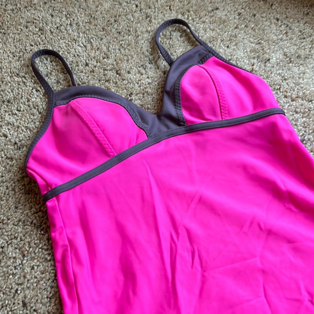 Athleta swim tank Small